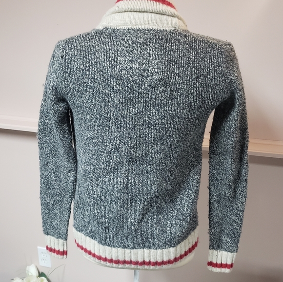 Roots cardigan, size small, gray, white and red - Picture 4 of 10